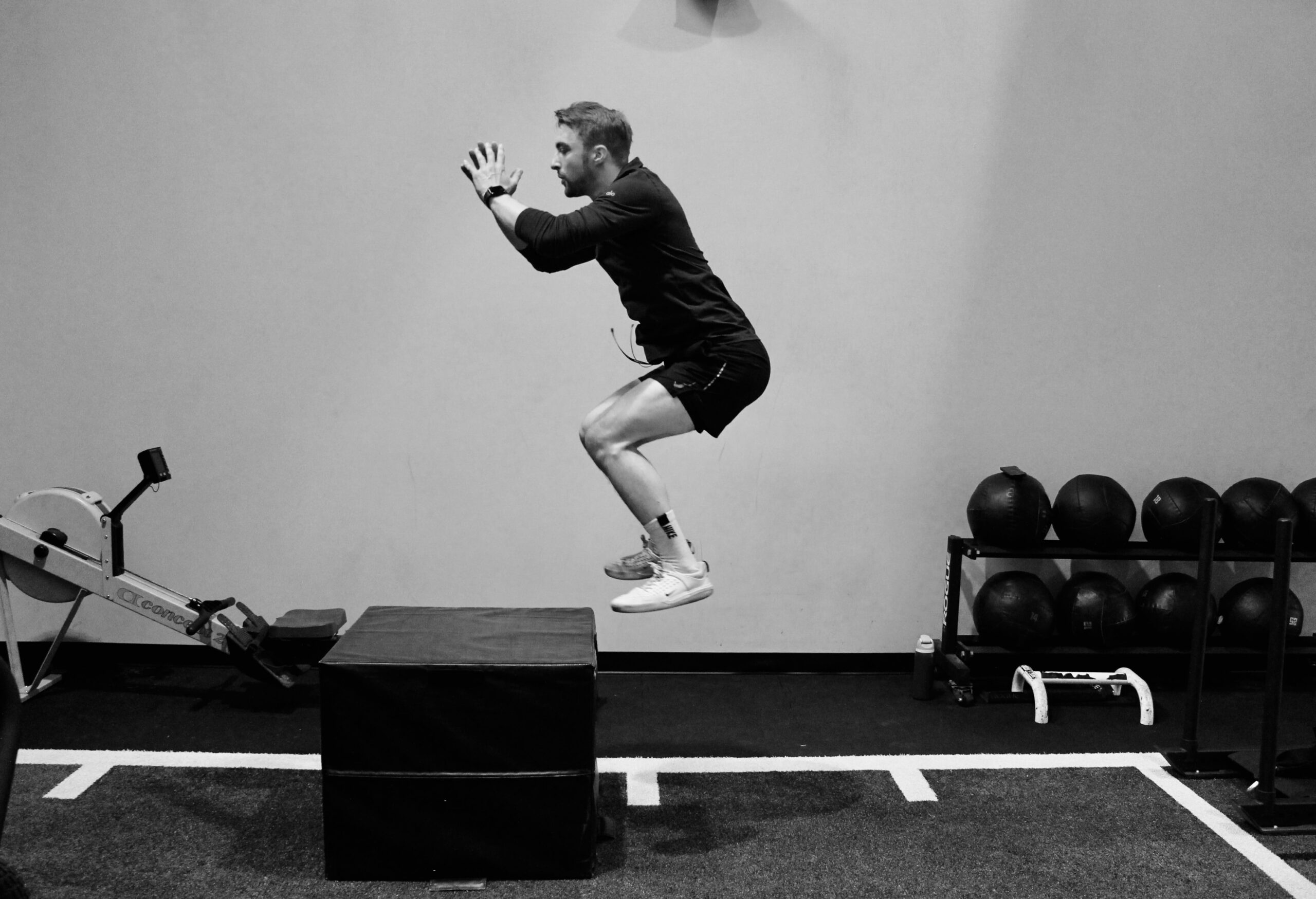 Read more about the article Train Smarter, Recover Better: Advice From RMFLEX Personal Trainers